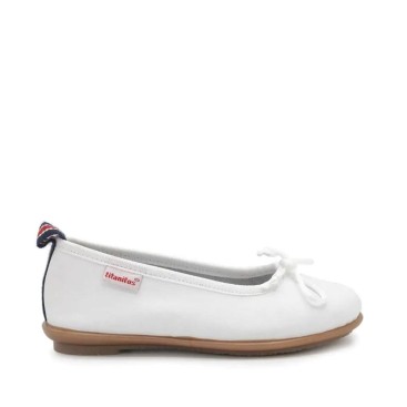 bailarina blanca niña de piel titanitos