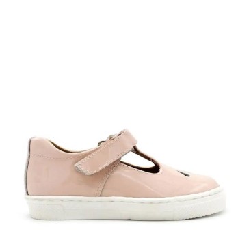 zapato de charol rosa para niña estilo casual