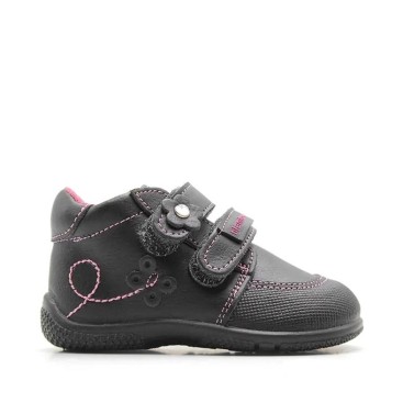 zapato botín negro de niña titanitos