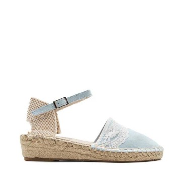 alpargatas azules niña con puntilla y hebilla