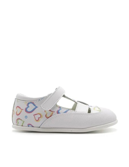 Sandalia barefoot niña blanca con corazones