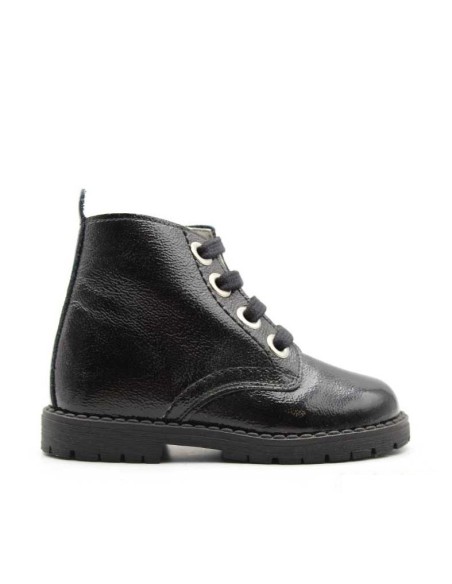 Botines charol niña negro