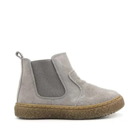 Botín chelsea serraje gris