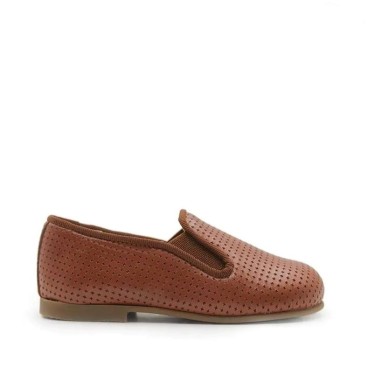 Zapatos sin cordones niño picado marrón