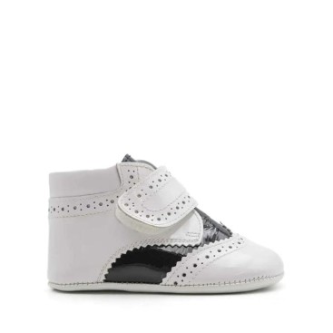 Botines primeros pasos de charol