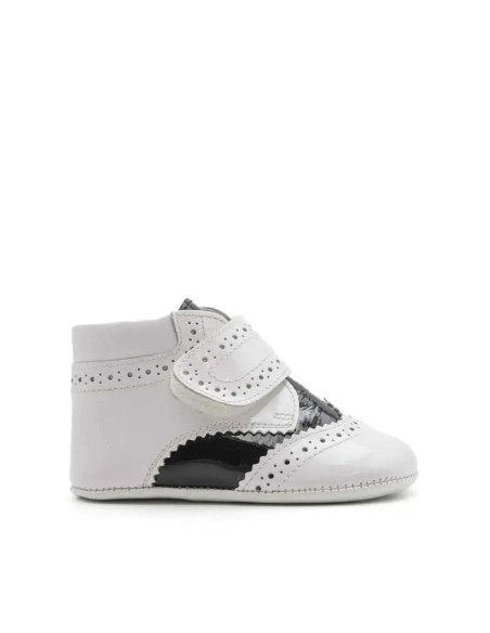 Botines primeros pasos de charol