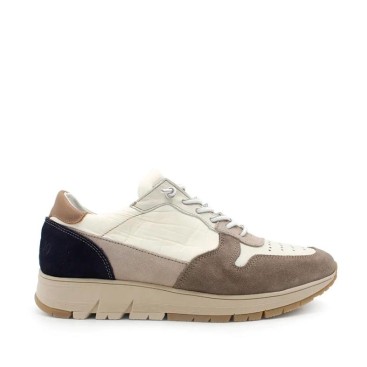 zapatilla blanca de vestir para hombre