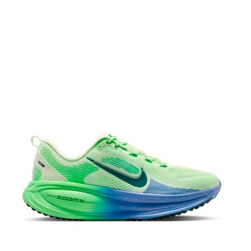 Nike Vomero 18 verde hombre vista lateral exterior