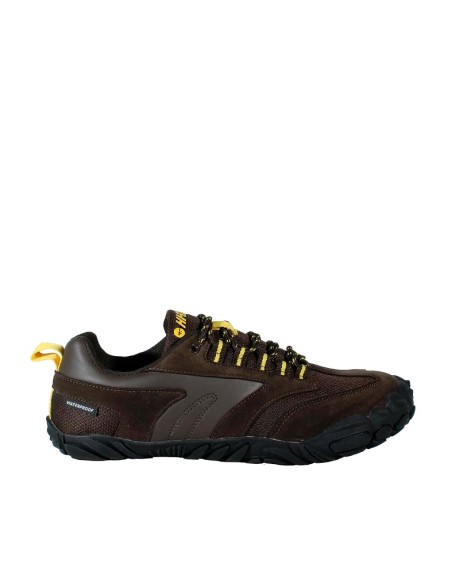 Hi-Tec Figaro Low Waterproof barefoot hombre color chocolate vista lateral