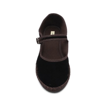 Vista superior de mercedita terciopelo marrón chocolate mujer
