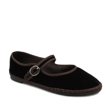 Mercedita terciopelo marrón chocolate mujer vista lateral