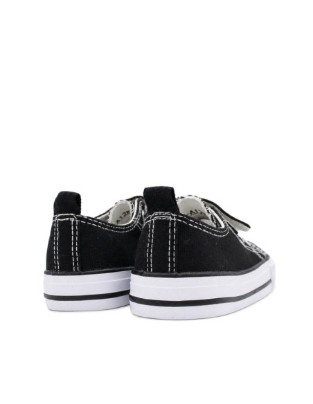 Zapatilla lona negra infantil vista trasera