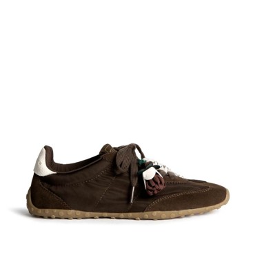 Zapatilla marrón mujer Corina M6505 vista lateral