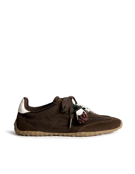 Zapatilla marrón mujer Corina M6505 vista lateral