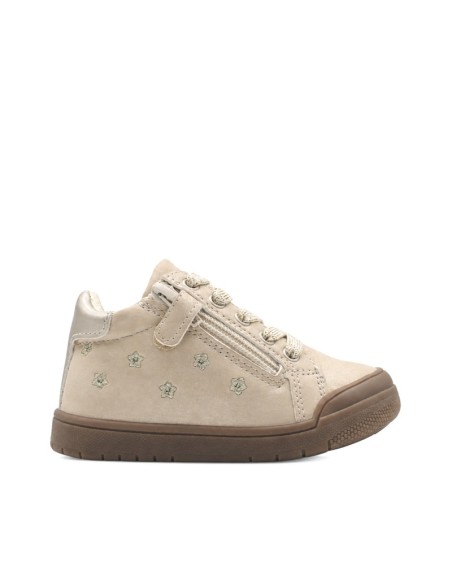 Botín niña dorado con flores bordadas y cordones