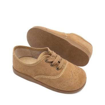 Zapato blucher camel con cordones vista lateral