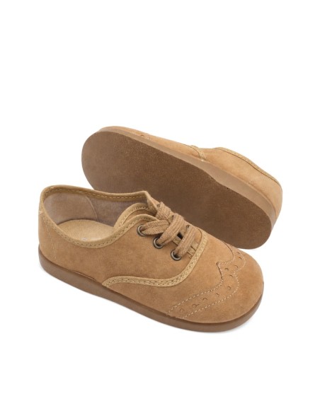Zapato blucher camel con cordones vista lateral
