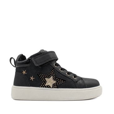 Zapatilla botín niña negra con estrellas y velcro