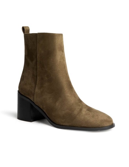 Botín camel de tacón bloque para mujer en antelina Corina M6855 vista en perspectiva