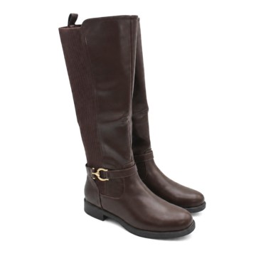 Botas planas marrones tallas 41 a 44 vista en pareja