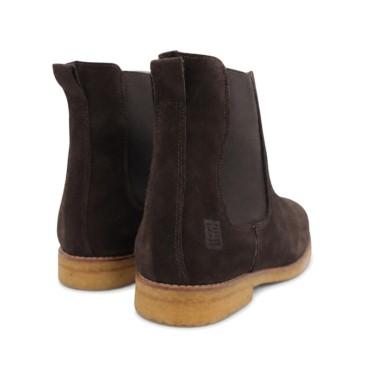 Vista trasera de bota Chelsea marrón para hombre