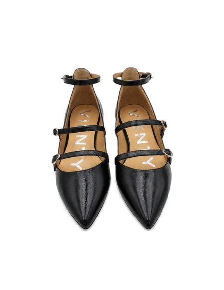 Zapatos planos negros Vienty con tiras y hebillas vista frontal