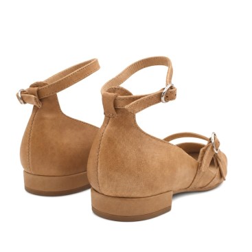 Vista trasera de bailarina camel Vienty con pulsera al tobillo