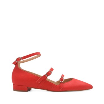 Bailarina roja de piel Vienty con triple hebilla vista lateral