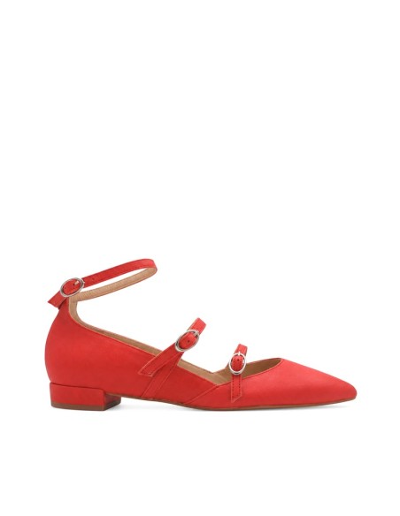 Bailarina roja de piel Vienty con triple hebilla vista lateral