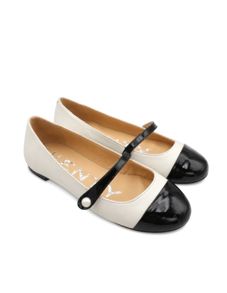 Bailarina blanca con puntera negra Vienty vista en perspectiva