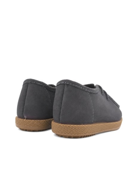 Vista trasera de zapato Wallabee gris Condiz