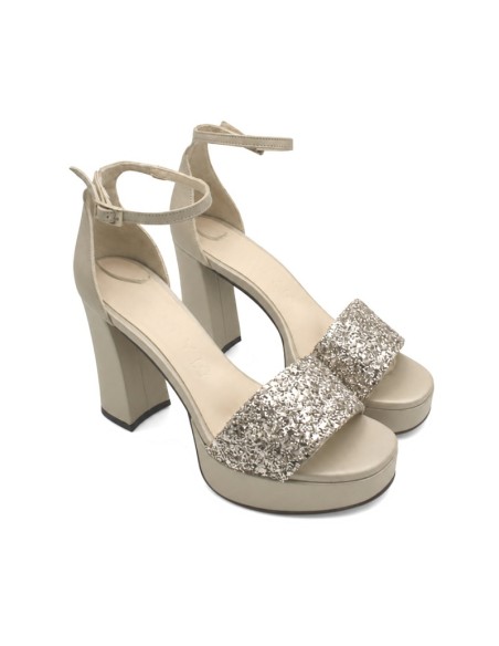 Sandalia dorada de fiesta Vienty con tira de glitter