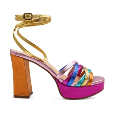 Sandalia multicolor metalizada Vienty con plataforma