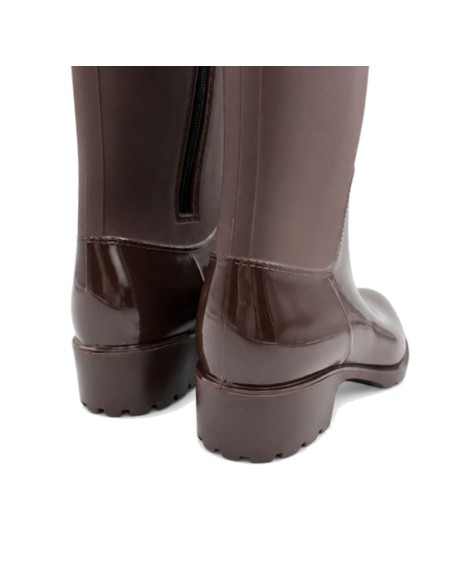 Bota de lluvia marrón mujer detalle suela