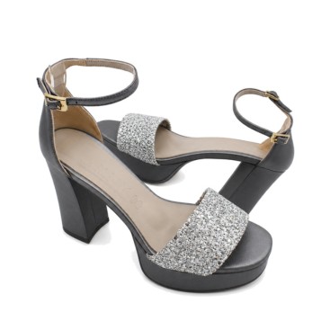 Sandalia plateada de fiesta Vienty con tira glitter