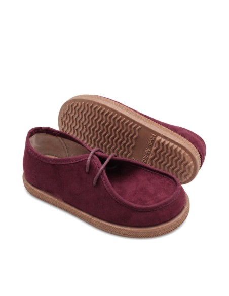 Zapato burdeos niño con suela de goma flexible
