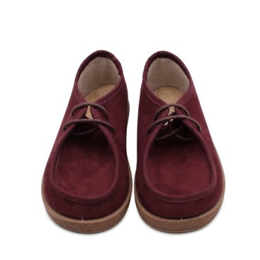 Zapato Wallabee burdeos niño vista frontal