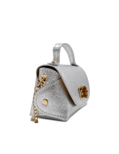 Bolso plateado de piel con cierre de bambú