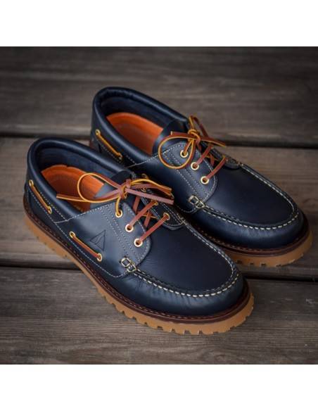 zapatos nauticos azul marino​