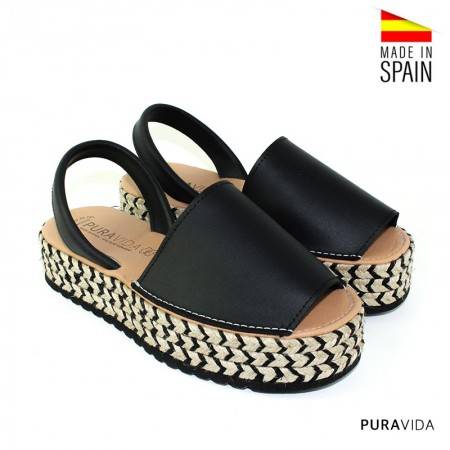 MENORQUINAS CON PLATAFORMA NEGRAS DE NUEVA COLECCIÓN PURAVIDA 2020
