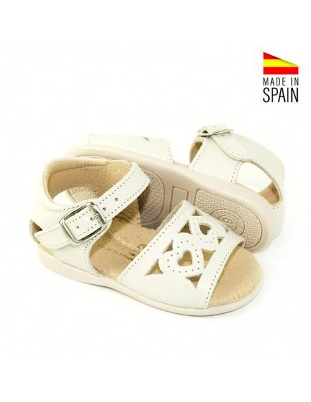 SANDALIA CORAZÓN BEBE BEIGE