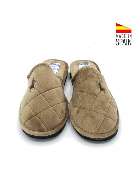 Zapatillas de casa hombre beige con diseño acolchado y bordado lateral