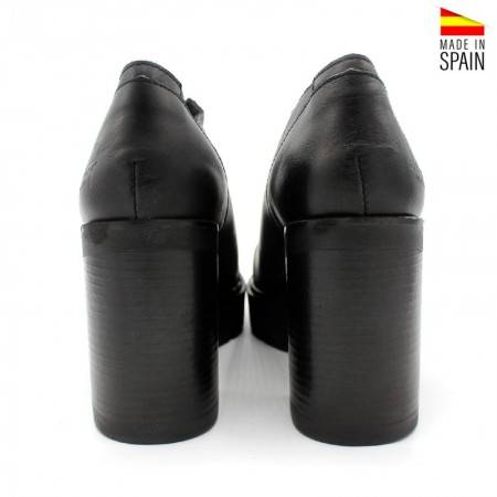 Zapatos abotinados de Piel en color Negro con cremallera central