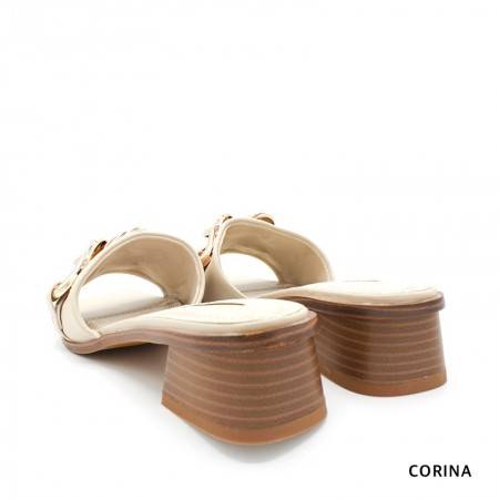 Sandalia Cadena Beige para mujer - Marca Corina Verano 2022