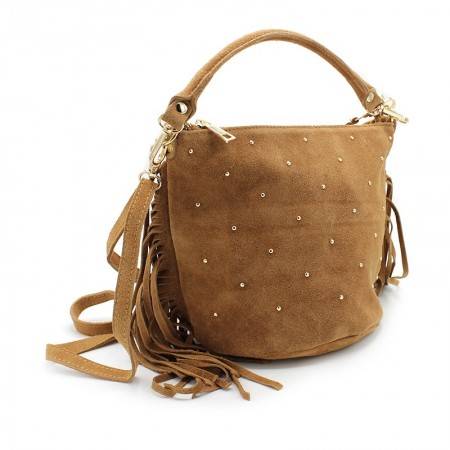 Bolso de piel serraje color camel con flecos y tachuelas