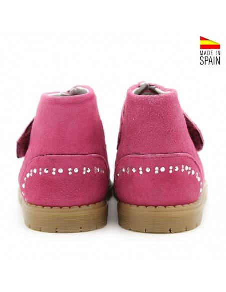 pisacacas fucsia nina