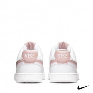 Detalle talón rosa Nike Court Vision blanca