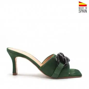 zueco tacon fino cadena verde