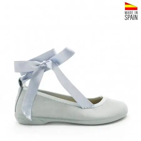 Bailarinas azules niña con lazo decorativo para comunión