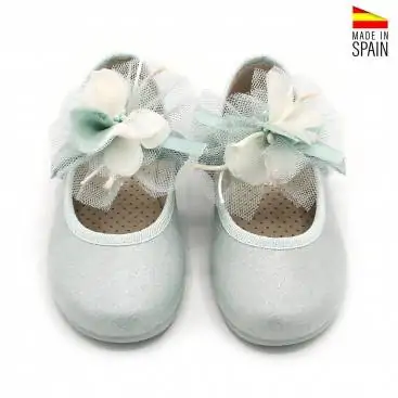 flor verde agua para zapatos niña